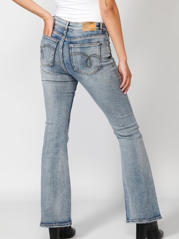 KOROSHI Flared Jeans in Blau