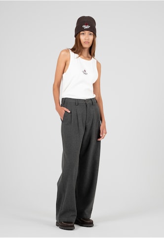 Prohibited Wide Leg Hose in Grau