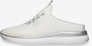 Soccx Slip-Ons in White: front
