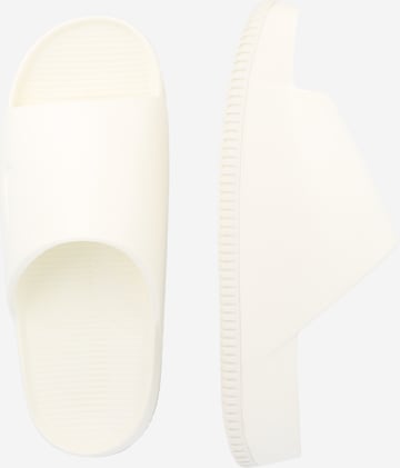 Zoccoletto 'CALM' di Nike Sportswear in beige