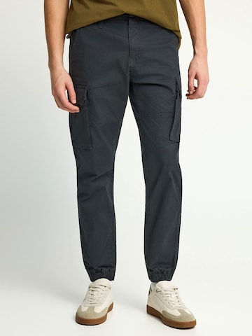 Funky Buddha regular Παντελόνι cargo σε μαύρο: μπροστά