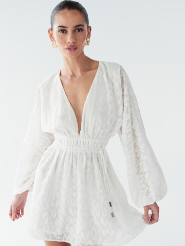 Rochie 'Gracie' de la BWLDR pe alb