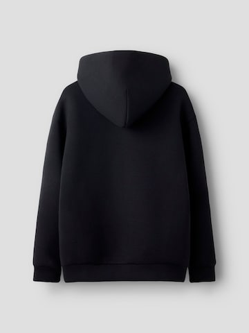 NAME IT - Sudadera en negro