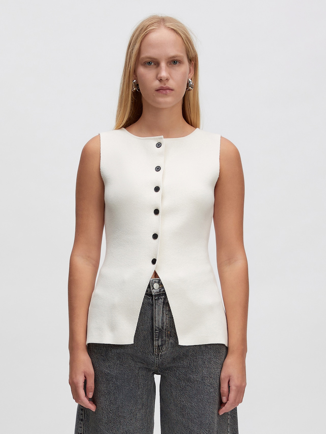 EDITED Producten Bodywarmer 'Gabi' Beige