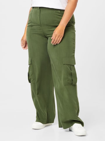 Wide Leg Pantalon cargo Warehouse Curve en vert : devant