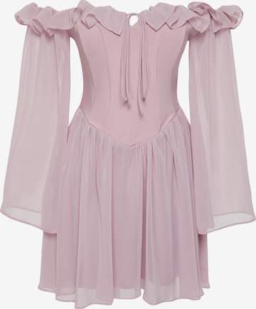 Trendyol Koktejlové šaty – pink: přední strana