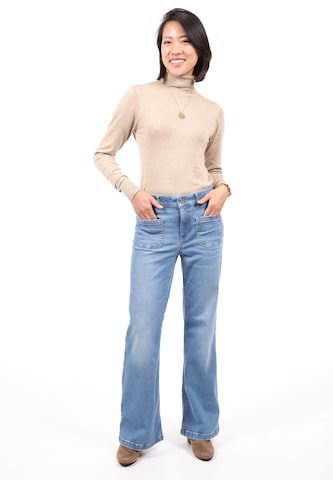 Suri Frey Boot cut Jeans 'Freyday' in Blue: front