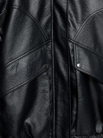 Pull&Bear Átmeneti dzseki - fekete
