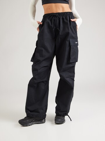 Nike Sportswear Loose fit Cargo trousers in Black: front