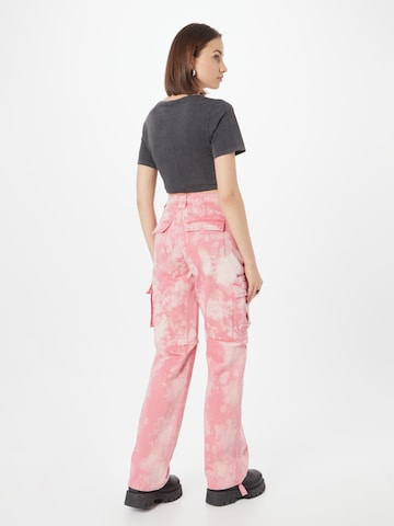 Wide leg Jeans cargo 'MALIA' di GUESS in rosa