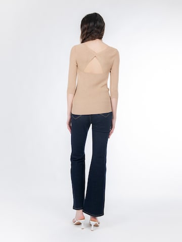 auksinė Influencer Megztinis