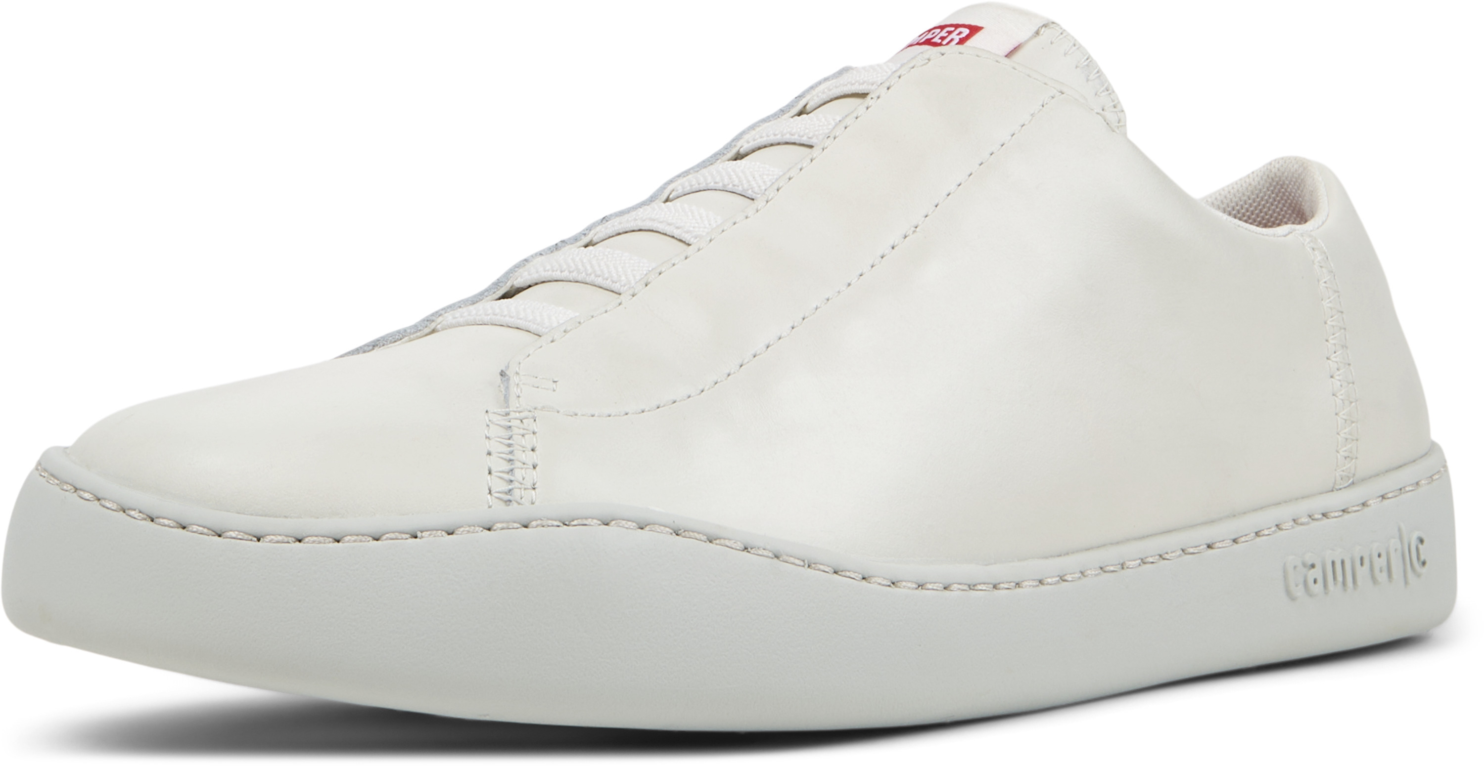 Baskets basses 'Peu Touring' CAMPER en blanc : devant