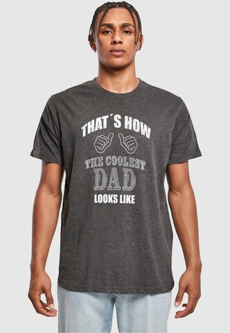 Merchcode T-Shirt 'Coolest Dad' in Grau: Vorderseite
