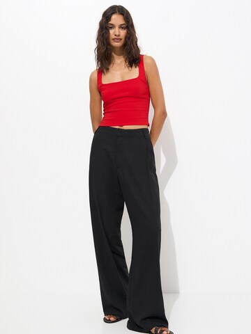 Top di Pull&Bear in rosso