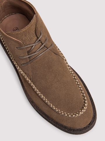 Ombre - Botas con cordones en beige