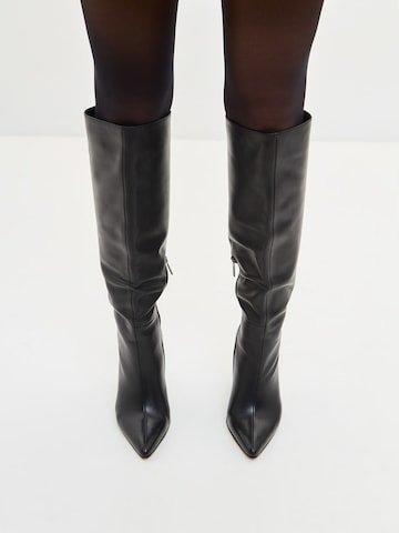CESARE GASPARI Stiefel in Schwarz