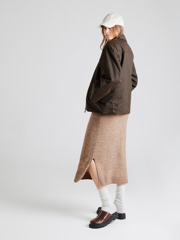 Abito in maglia di PIECES in marrone