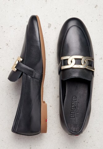 LLOYD Classic Flats in Black