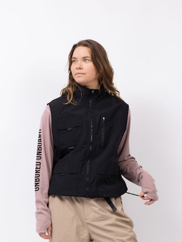 Eivy Sports vest in Black: front