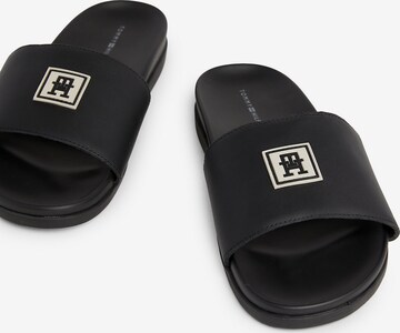 TOMMY HILFIGER Mules in Black