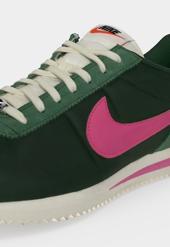 zaļš Nike Sportswear Zemie brīvā laika apavi 'Cortez'