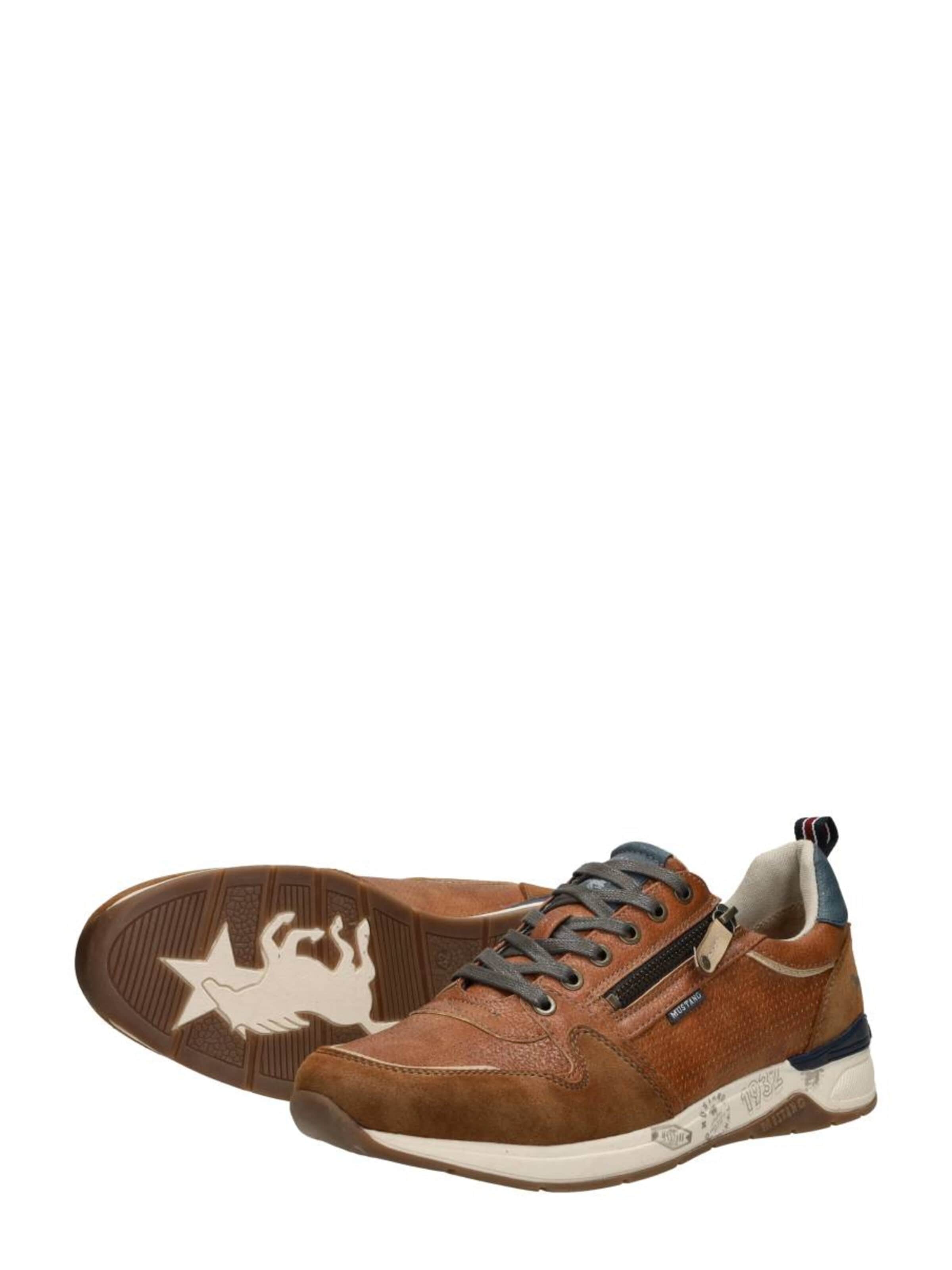 Baskets basses 'Sneakers Laag' MUSTANG en marron