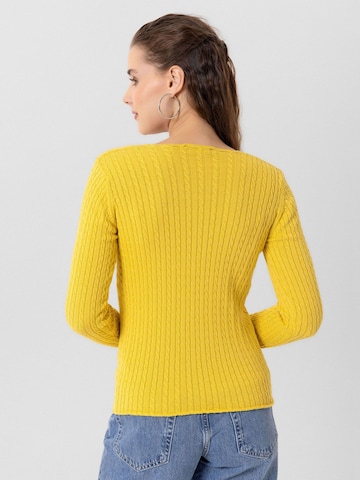Jacey Quinn Sweater 'Paulina' in Yellow