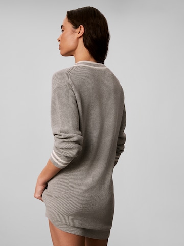 Robes en maille Calvin Klein Jeans en gris
