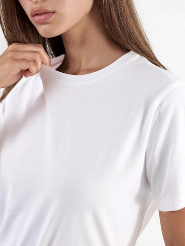 Busem - Camisa em branco