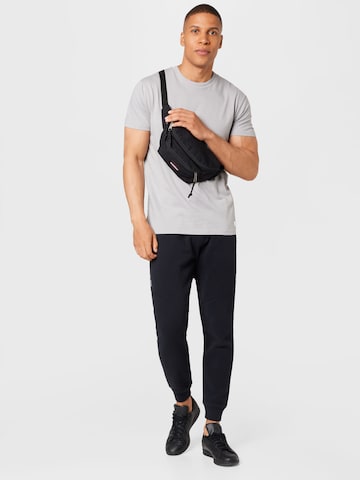 HOLLISTER Tapered Sporthose in Schwarz