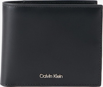 Calvin Klein Kukkaro värissä musta: etupuoli