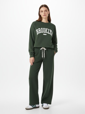 studioselect Свитшот 'Joy' в Зеленый