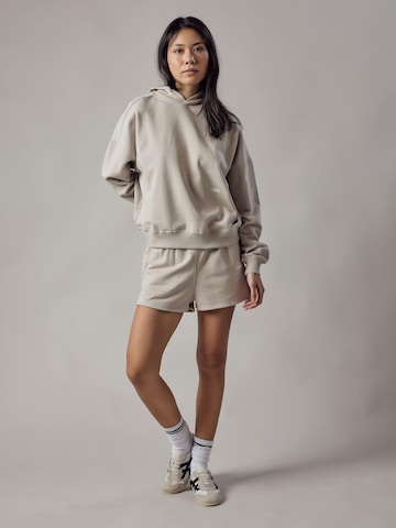 Sweat-shirt 'Cappuccio' OWN Off With Nature en beige