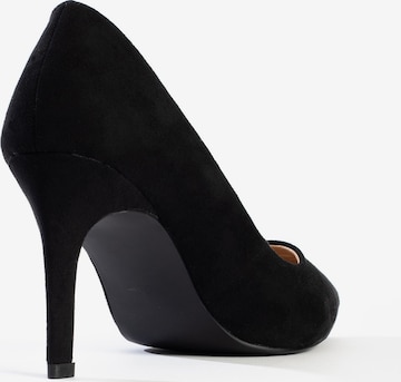 Pumps 'Cody' de la Celena pe negru