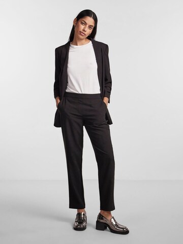 Regular Pantalon 'PCBOSELLA' PIECES en noir