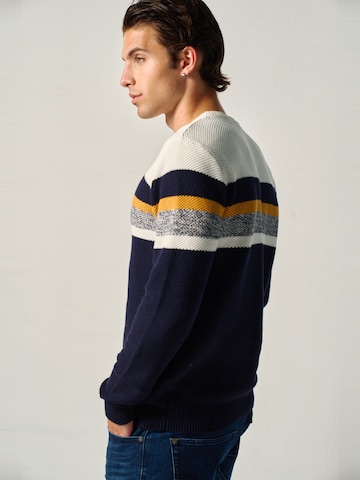 Pullover di KOROSHI in blu