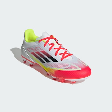 Chaussure de foot 'F50 Club' ADIDAS PERFORMANCE en blanc