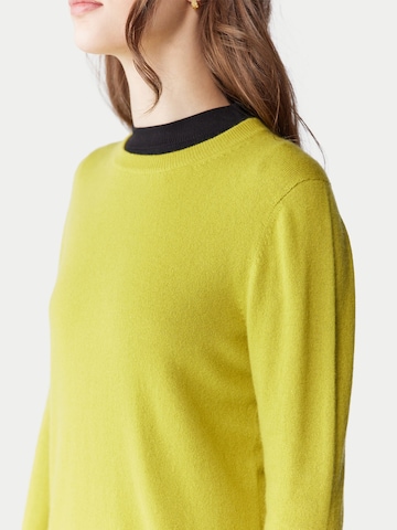GOBI Cashmere Trui 'Women's Essential Cashmere Crewneck Sweater' in Geel