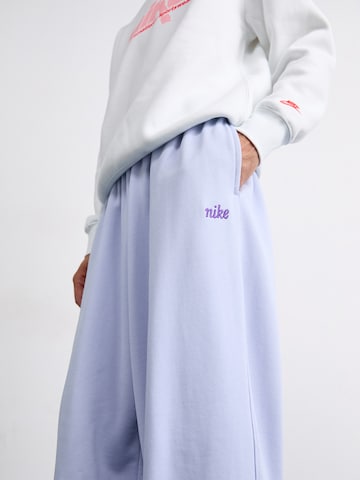 Nike Sportswear Ozke Hlače 'CLUB' | vijolična barva