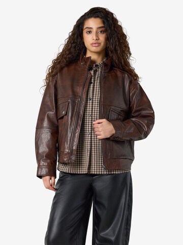 Veste mi-saison 'NMFlora' Noisy may en marron