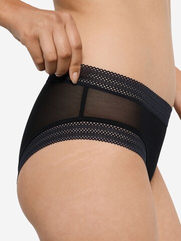 Hanro Slip ' Orea ' in Zwart