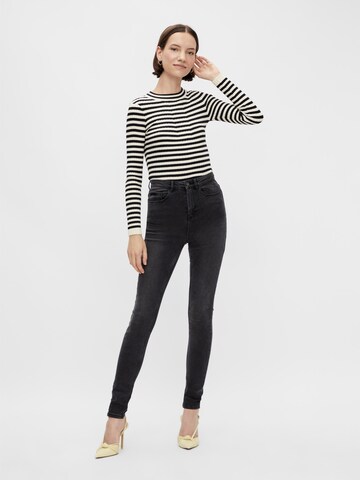 PIECES Skinny Jeans in Grau