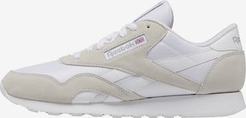 Sneaker bassa 'Classic' di Reebok in bianco: frontale