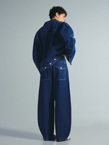 Bershka Barrel Jeans in Blue