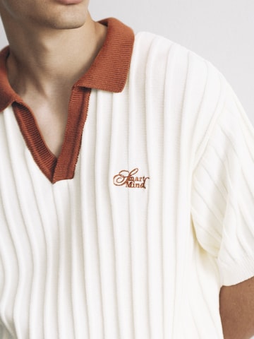 Pull&Bear Sweater in White