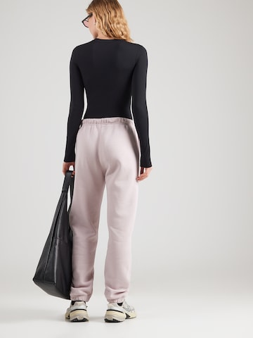 Jordan Tapered Hose 'BRKLN FLC' in Pink