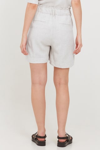 b.young Wide Leg Shorts in Weiß