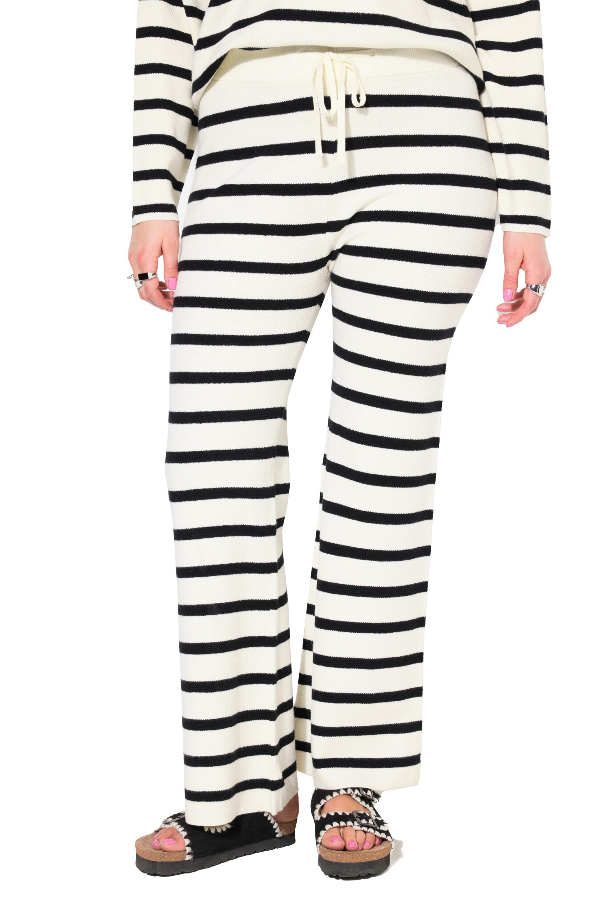 Studio Untold Loosefit Broek in Wit: voorkant