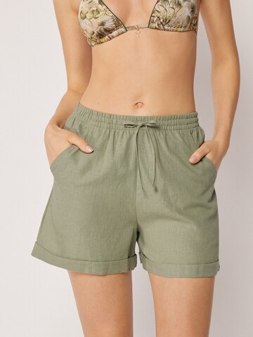 CALZEDONIA Regular Hose in Grün: Vorderseite