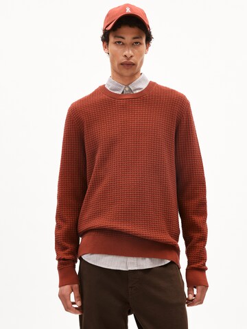 ARMEDANGELS Sweater in Red: front